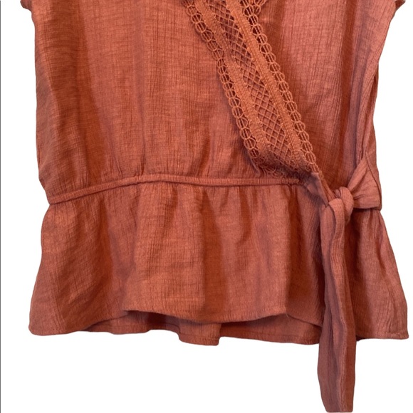 Mine Crossover Tie Front Rust Colored Top - Picture 3 of 12